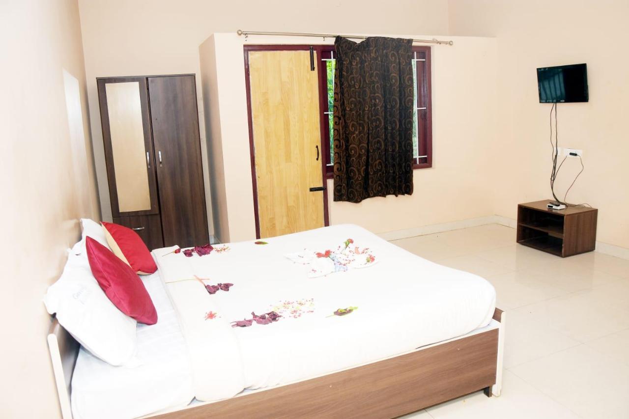 Hotel Grass Dew Yercaud Esterno foto