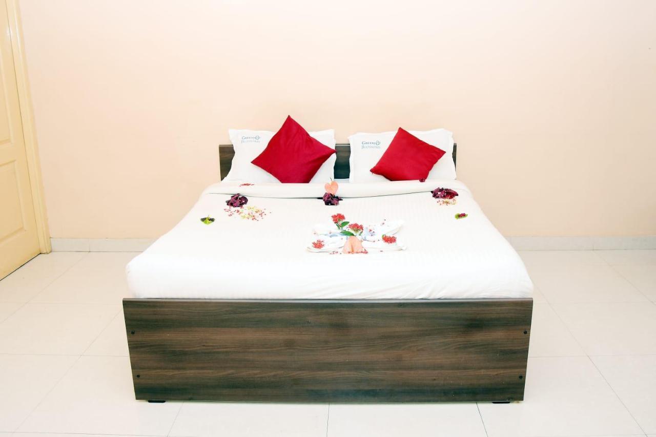 Hotel Grass Dew Yercaud Esterno foto